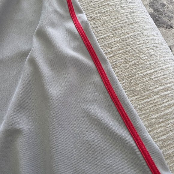 NIKE Baseball Men's Gray Pants with Red Accents Size M - Picture 7 of 12